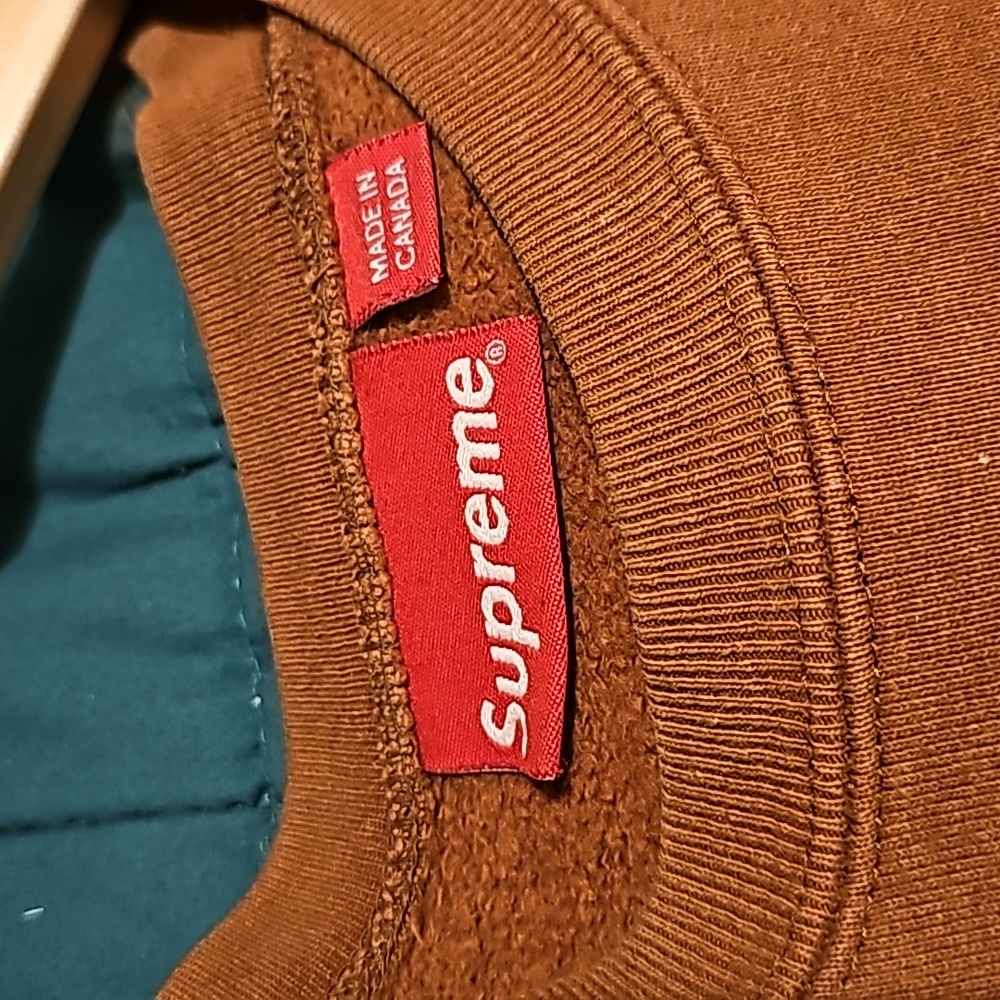 Supreme sweater
